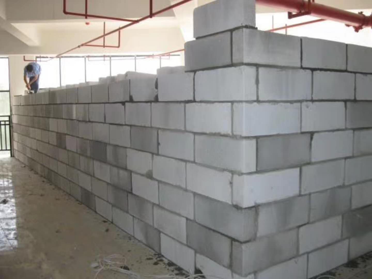 大方蒸压加气混凝土砌块承重墙静力和抗震性能的研究