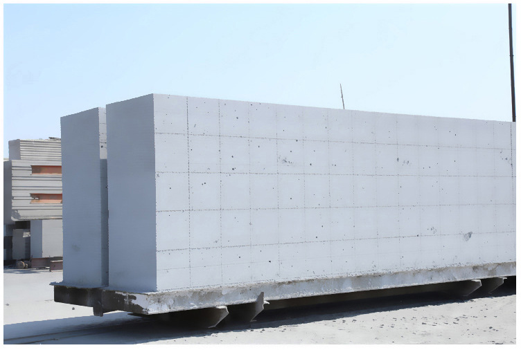 大方加气块 加气砌块 轻质砖气孔结构及其影响因素